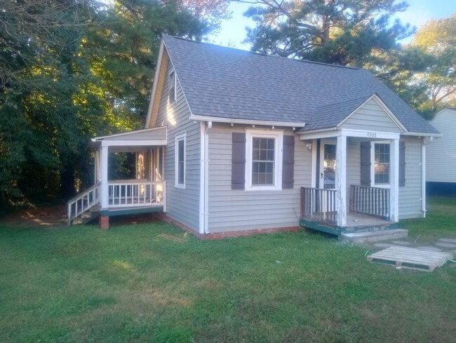 Primary Photo - Henrico East