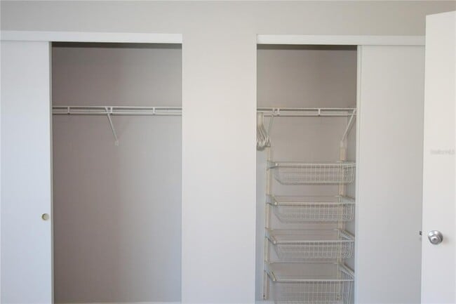 Building Photo - 2628 Hidden Lake Dr N