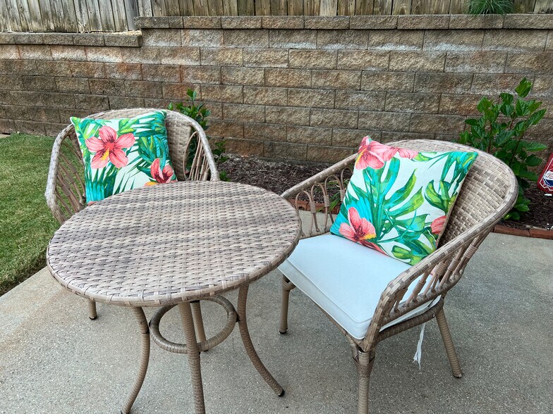 Building Photo - Room in Townhome on Derby Ct