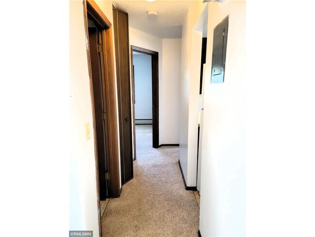 Building Photo - 415 S Wasson Ln