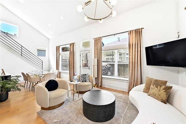 Building Photo - 2306 Capulet St