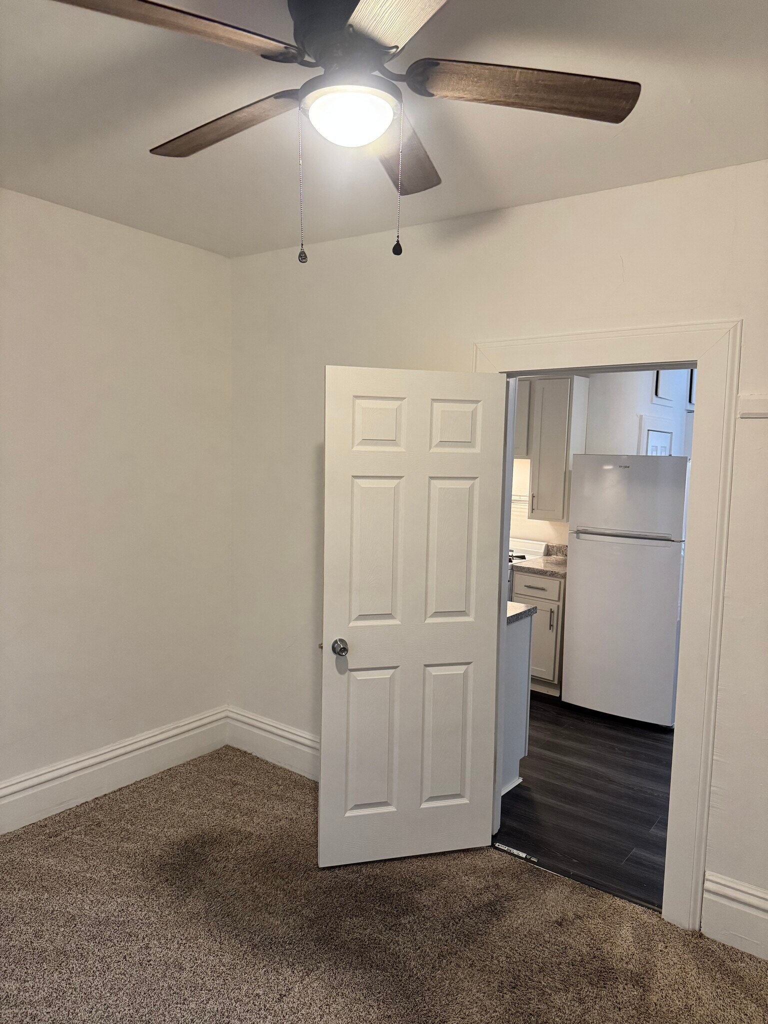 Building Photo - 811 47th St