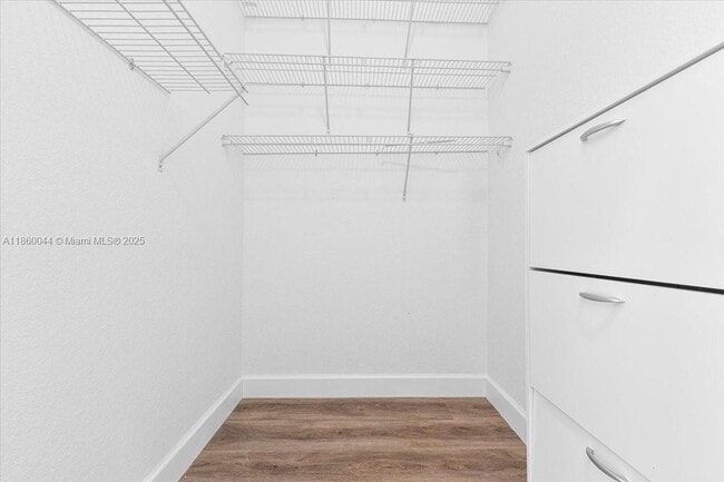 Building Photo - 830 Lavender Cir