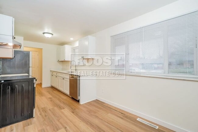 Building Photo - 6311 Brauning Dr