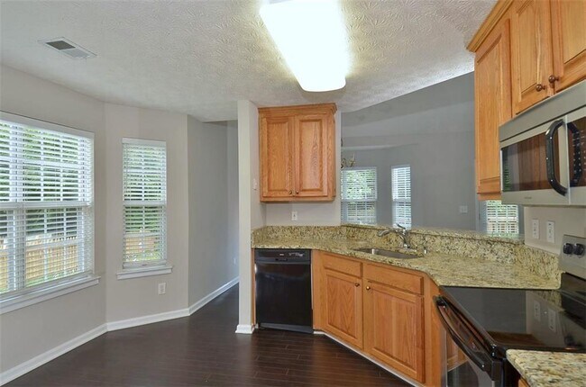 Building Photo - 2865 Cressington Bend NW