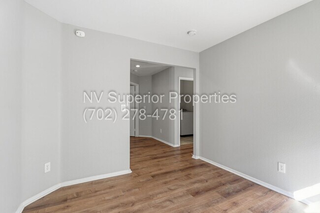 Building Photo - NW North Las Vegas!! Single Story!! No Carpet!! Low Maintenance Desert landscape front and back!!