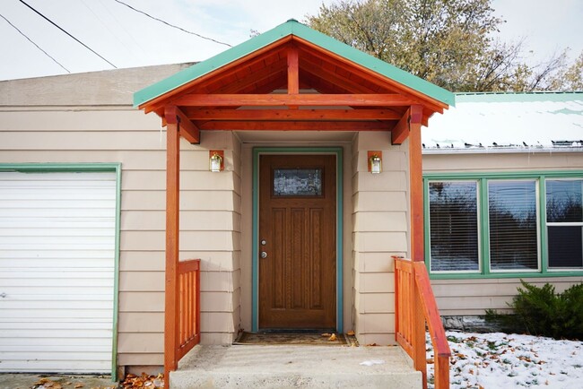 Building Photo - NICE HOME IN HOT SPRINGS