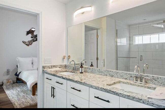 Building Photo - 2330 W St Louis St