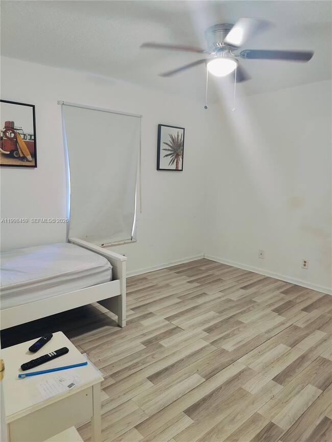 Building Photo - 1139 Freshwater Lakes Dr