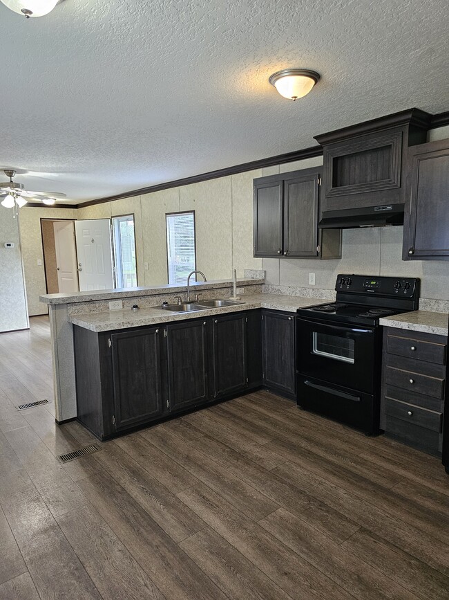 Building Photo - 2187 Jackson St