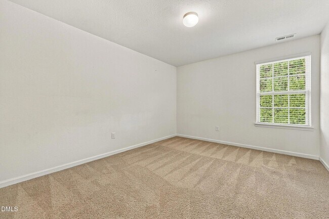 Building Photo - 58 Botanical Ct