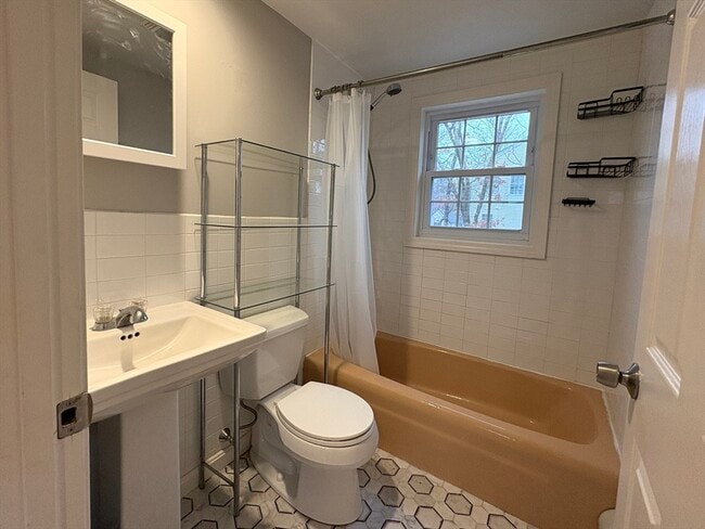 Building Photo - 154 Park Ave