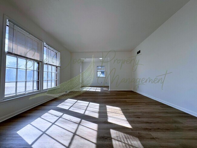 Building Photo - BEAUTIFUL HOME IN KANSAS CITY KANSAS