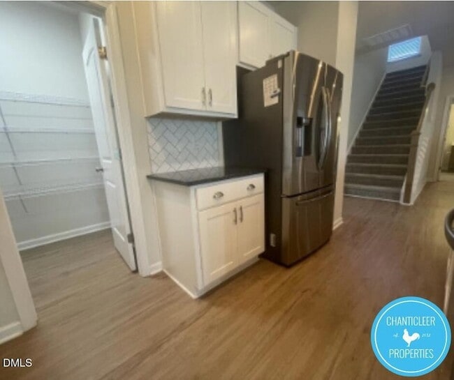 Building Photo - 112 Hoyne Way