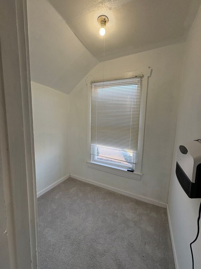 Building Photo - 134 Central Ave