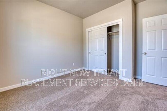 Building Photo - 6818 S Catfish Creek Ave