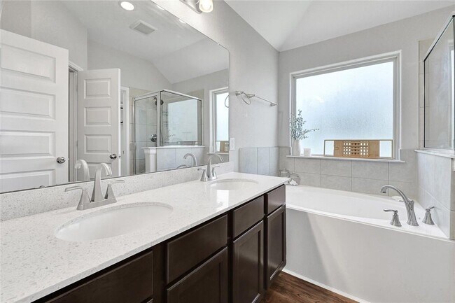 Building Photo - 5422 Still Creek Ranch Dr