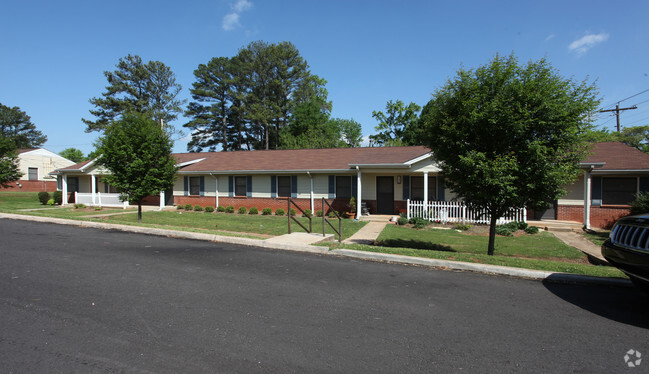 Building Photo - Floyd Braswell Apartments