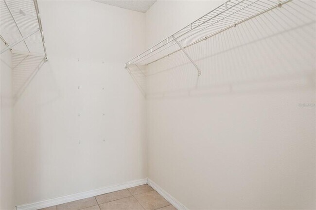 Building Photo - 8645 Fancy Finch Dr