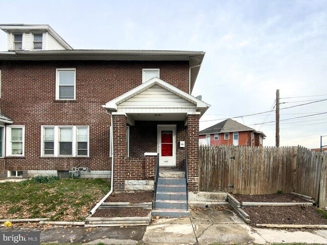 Building Photo - 1620 Randolph St