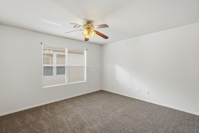 Building Photo - 8123 S Sunny Horizon Pl