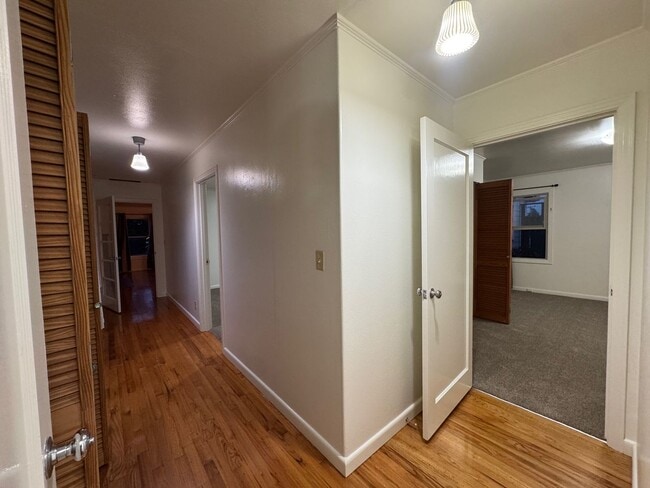 Building Photo - 3030 Park St