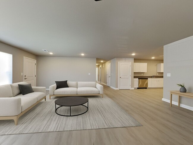 Building Photo - Charming 3BR/2BA Ranch Duplex w/ Garage – Colonial Gardens