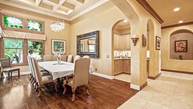 Building Photo - 3551 Kendell Hill Dr