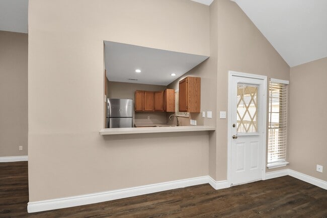 Building Photo - 1163 Lovett St