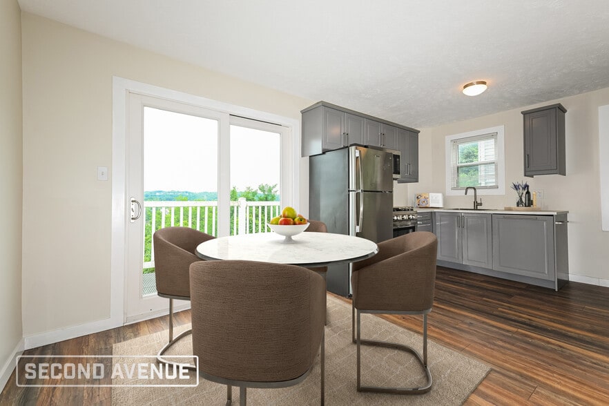 Building Photo - 182 Liberty St