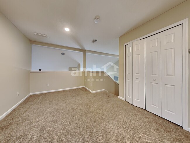 Building Photo - 664 Porto Cristo Ave