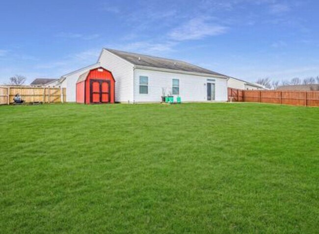 Building Photo - Spacious 3-Bedroom Lafayette Home with Office, Fenced Yard & 3-Car Garage