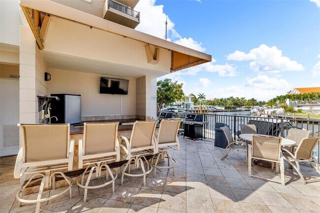 Building Photo - 1401 S Ocean Blvd