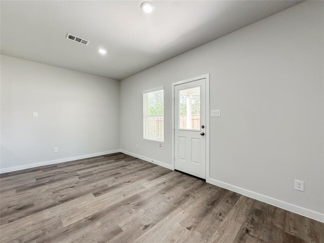 Building Photo - 7806 Alset Dr