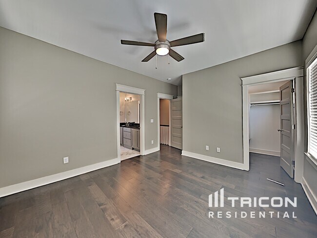 Building Photo - 1200 Hillwood Private Cove