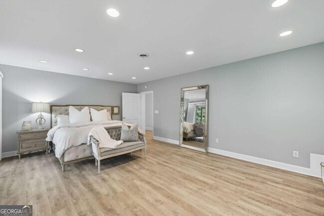 Building Photo - 1930 Tapawingo Dr