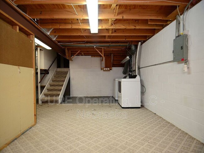 Building Photo - 5723 S 152nd Ave Cir