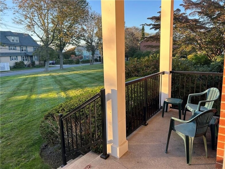 Building Photo - 70 Carroll Ave