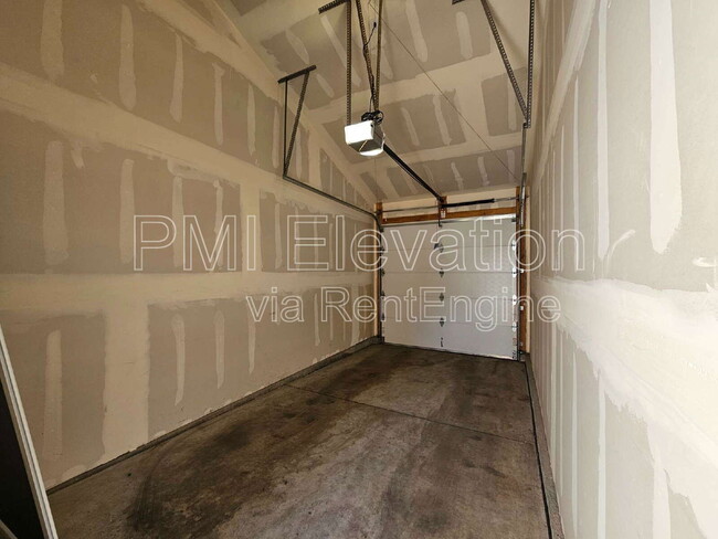 Building Photo - 4260 W 13th Ave