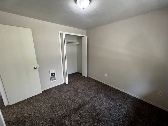 Building Photo - 210-220 N 2nd St