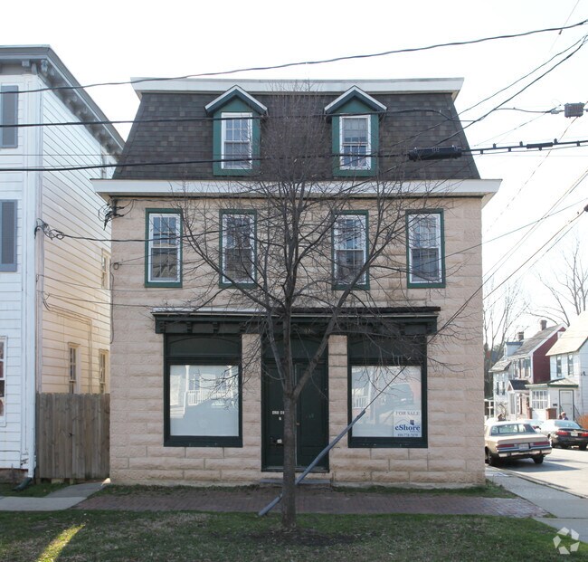 Building Photo - 425 High St