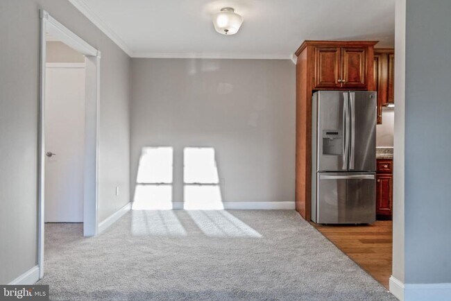 Building Photo - 4413 Romlon St