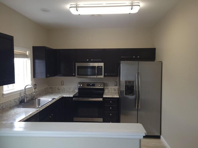 Building Photo - Charming 2BR Townhome in Aurora