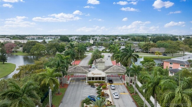 Building Photo - 2710 Nassau Bend