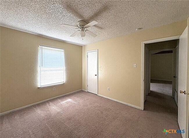 Building Photo - 2309 Whitney Dr