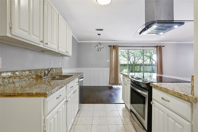 Building Photo - 6 Basal Briar Ct
