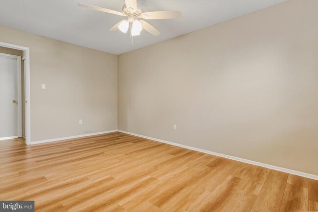 Building Photo - 18 Madison St