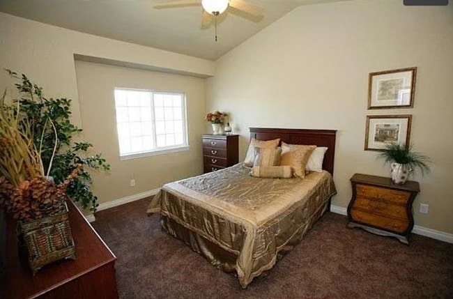 Building Photo - Great Townhome in Fort Collins