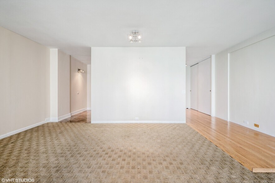 Building Photo - 900 N Lake Shore Dr