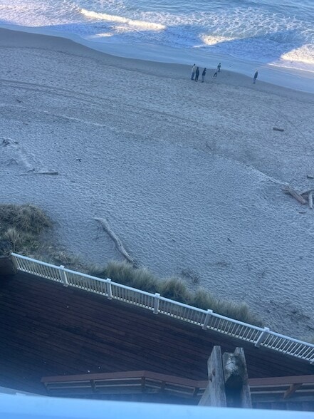 Building Photo - 257 SW Ebb Ave